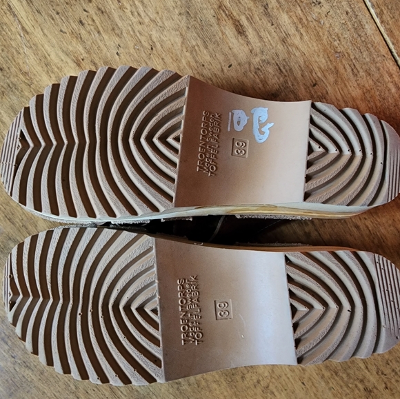 Troentorp Mary Jane Brown Pull Up wooden sole clogs sandals slides 39 EUC - Picture 12 of 17